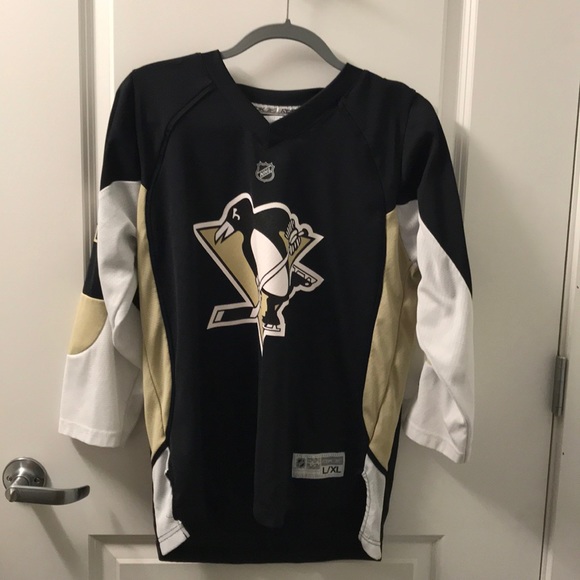 Other - Youth L/XL Rbk Penguins Jersey